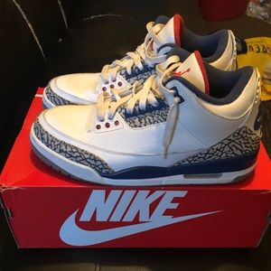 Air Jordan 3 Retro OG “True Blue”